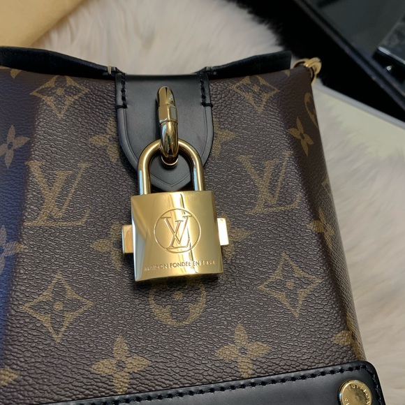Louis Vuitton limited edition bento box BB - Picture 9 of 10